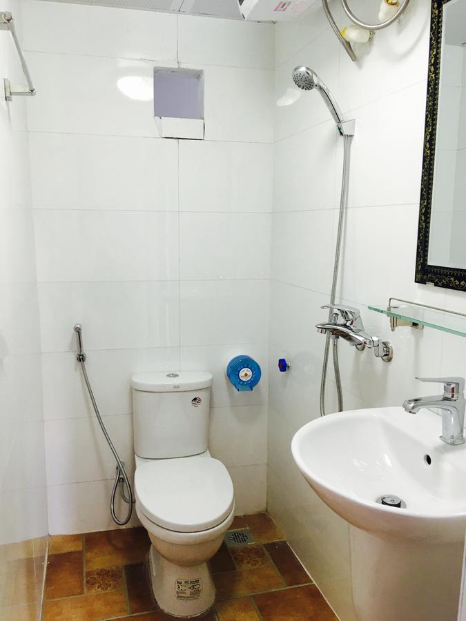 Awa Downtown Hostel Hanoi Exterior photo