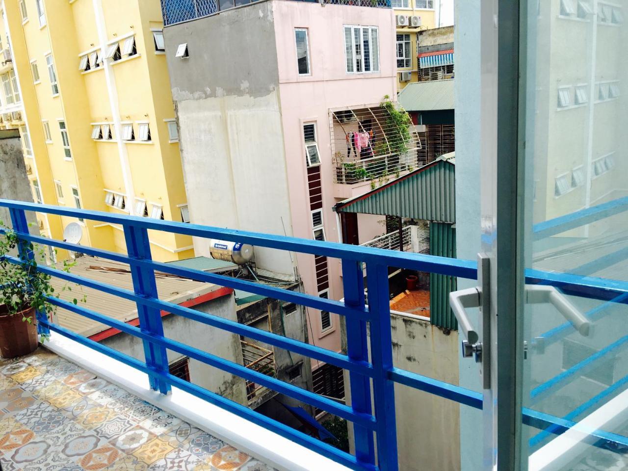 Awa Downtown Hostel Hanoi Exterior photo