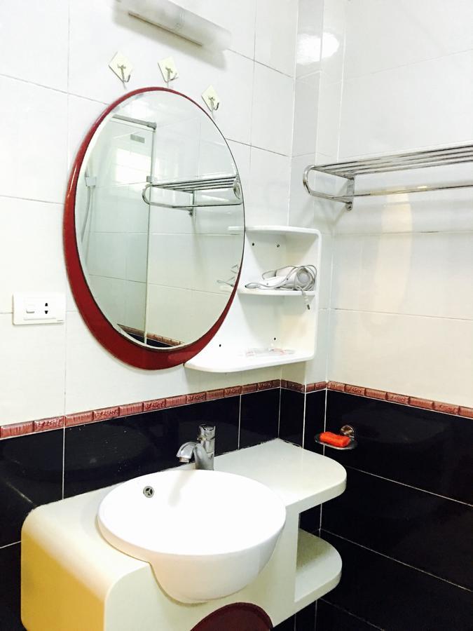 Awa Downtown Hostel Hanoi Exterior photo